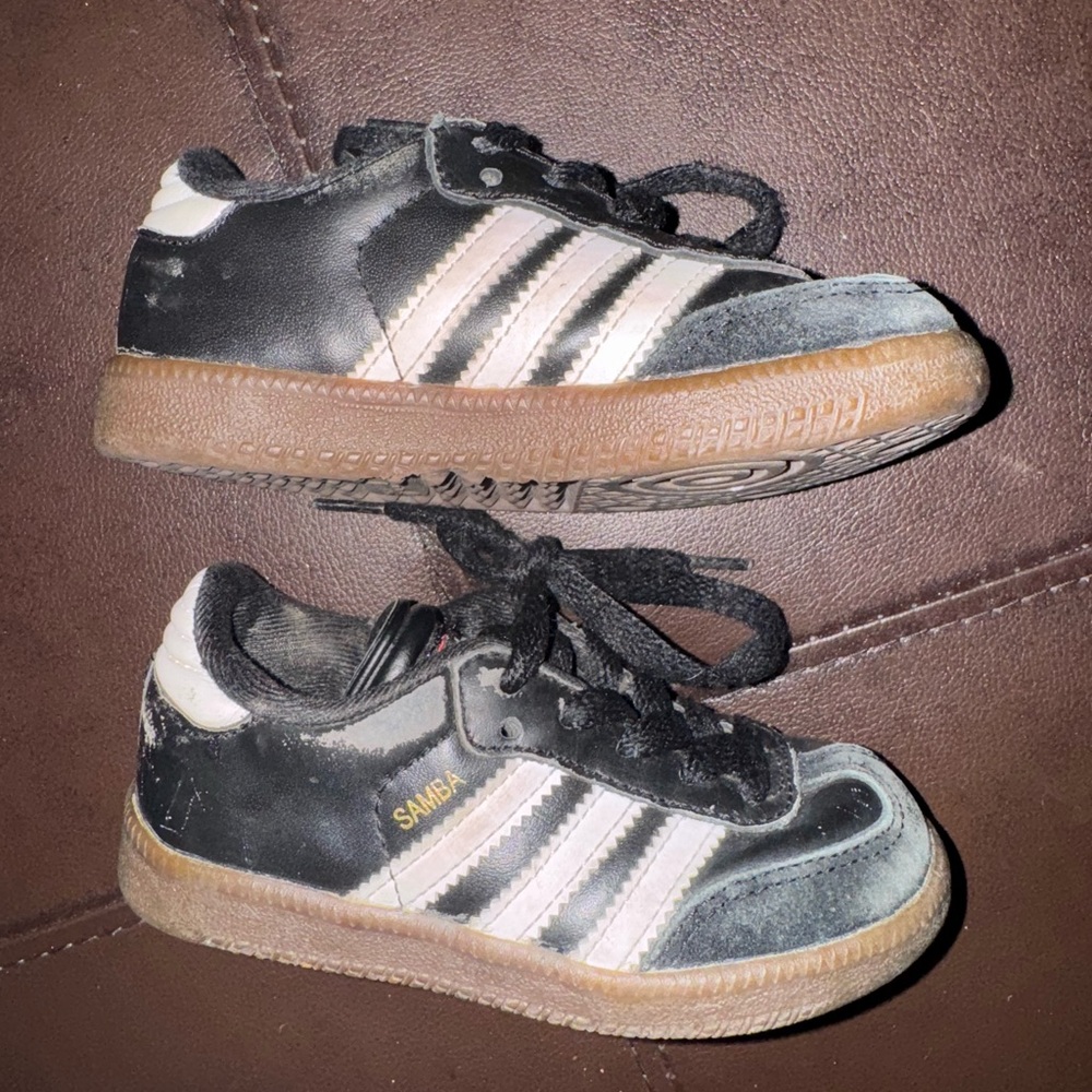 Adidas Black and White Sneakers Classic Design